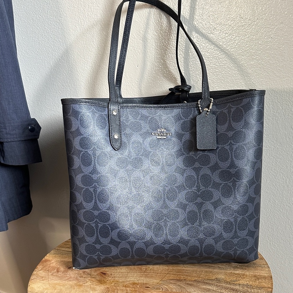 Coach Reversible Charcoal Navy Gray Tote Bag - Picture 6 of 7